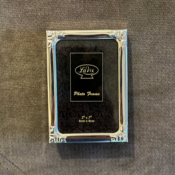 Picture frames - Picture 2 of 3